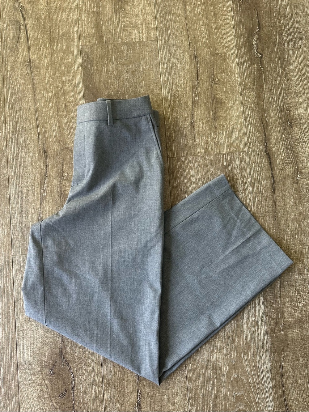 EUC Uniqlo Smart Wide Pants Classic Gray Dress Pants size Small